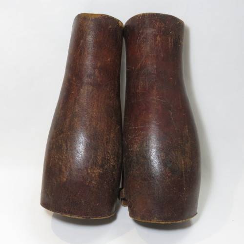 WW1 British Army Officer leather puttees