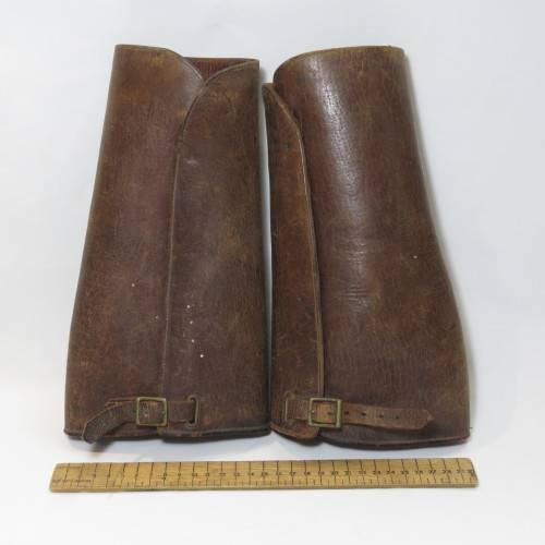WW1 British Army Officer leather puttees