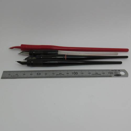 Lot of 4 vintage dipping fountain pens with extra nibs