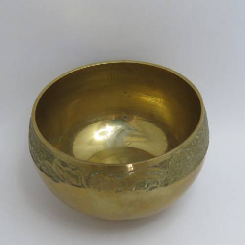Vintage brass bowl with lid
