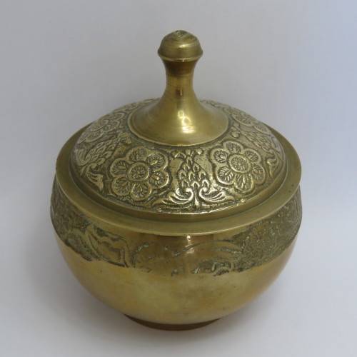 Vintage brass bowl with lid