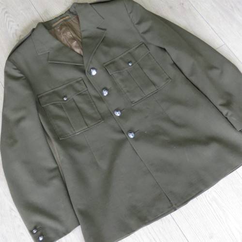 SADF Step Out tunic - Total back length 81 cm - Armpit to armpit 54 cm - Armpit to cuff 45 cm