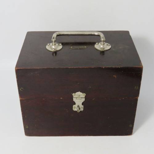 Antique Berec electrical shock therapy machine - some parts missing