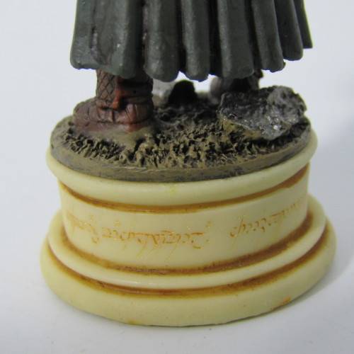Lord of the Rings chess Gimli white pawn figurine