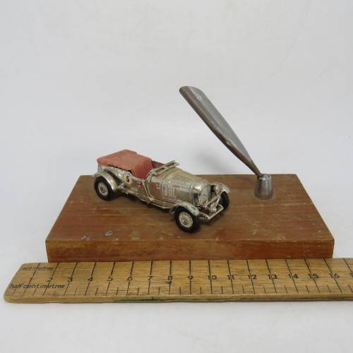 Vintage pen stand with model car - No pen