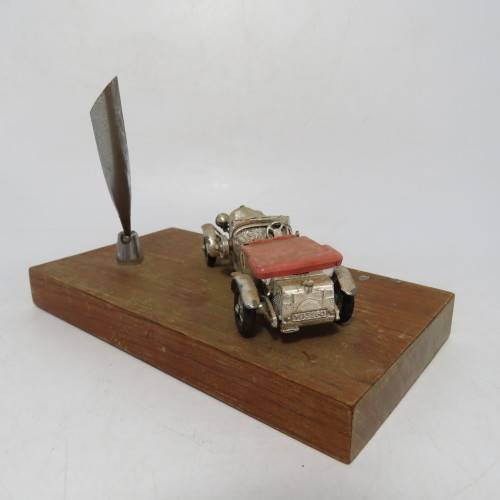 Vintage pen stand with model car - No pen