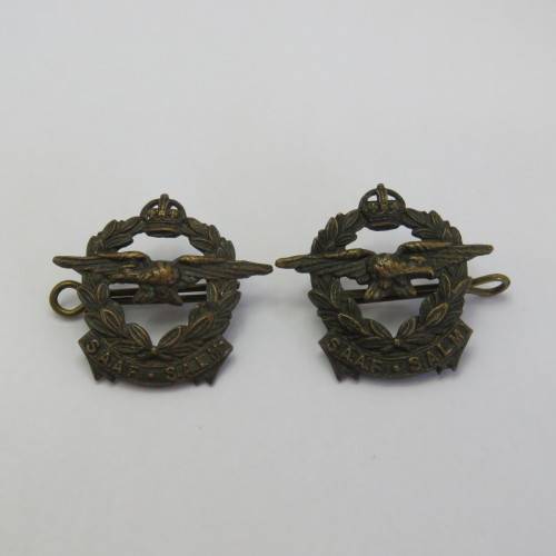 Pair of WW2 SA Air Force collar badges