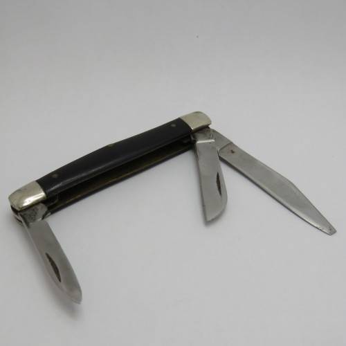 Vintage Queen 3 blade pocket knife - Well used