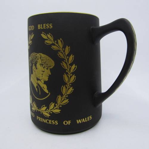 Wedgwood 1981 Caernarvon Prince of Whales mug
