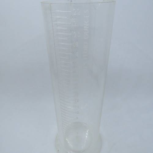 Paterson Measuring cylinder 600 ml in original box