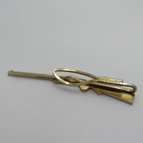 Vintage Stratton rifle tie clip