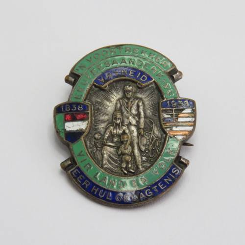 1838-1938 Voortrekker eeufeesaandenking enameled pin badge