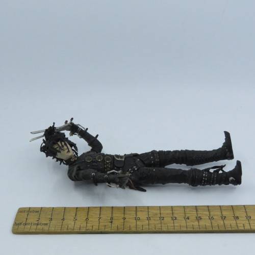 McFarlane Toys Movie Maniacs Edward Scissorhands figurine - 7 inch