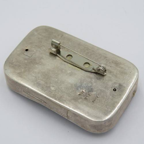 Sterling silver brooch with mother of pearl