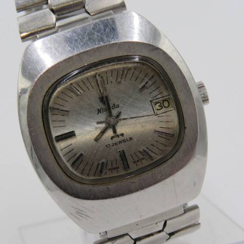 Vintage Nivada F77 Automatic mens watch with date - Working