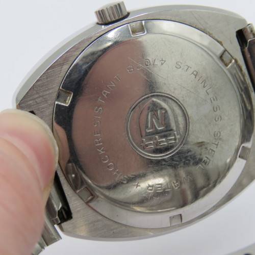 Vintage Nivada F77 Automatic mens watch with date - Working