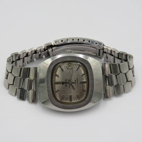 Vintage Nivada F77 Automatic mens watch with date - Working