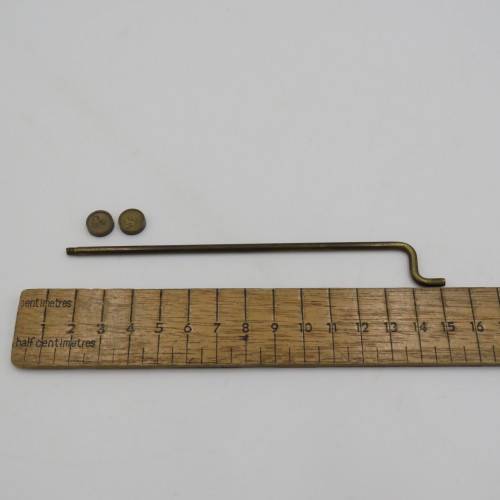 Antique brass pocket balancing scale in case - Some pieces missing