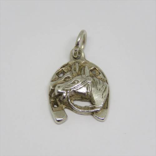 Vintage silver Equestrian horse shoe charm - Weighs 4,3 g