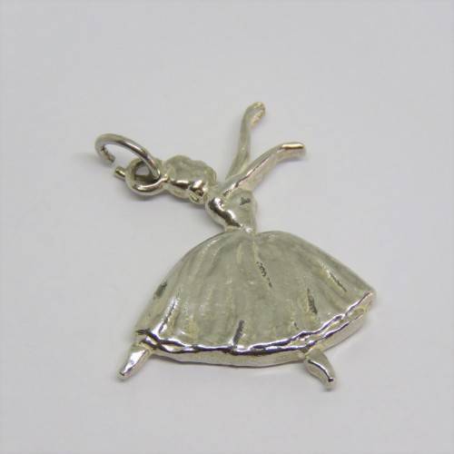 Vintage silver ballerina charm - Weighs 5,8 grams