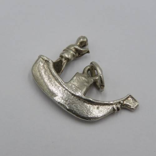 Vintage silver Gondola boat charm - Weighs 3,2 g