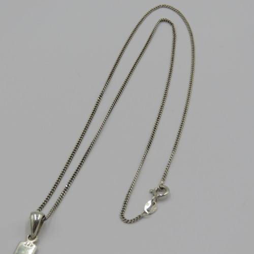 Sterling silver necklace with cross pendant - Weighs 7,0 grams - Length 50 cm
