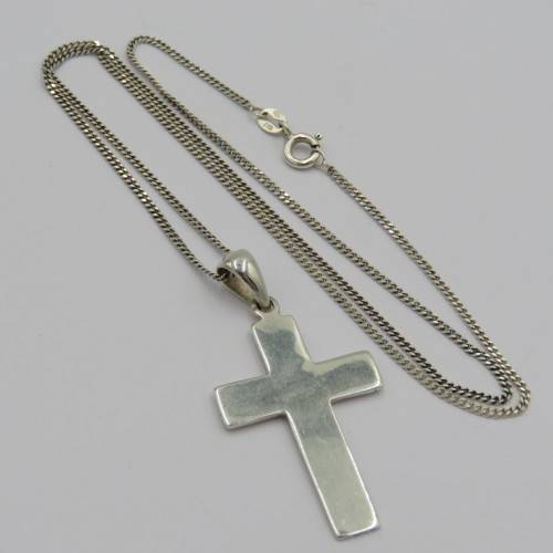 Sterling silver necklace with cross pendant - Weighs 7,0 grams - Length 50 cm