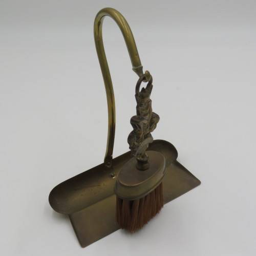 Antique Dartmoore Pixie bread crumb catcher brush and shovel