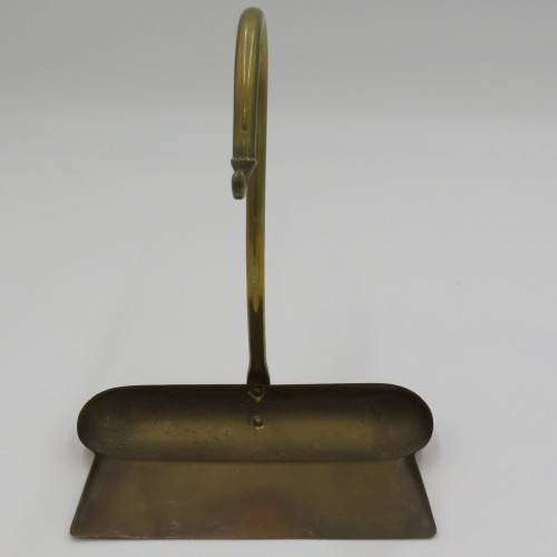 Antique Dartmoore Pixie bread crumb catcher brush and shovel