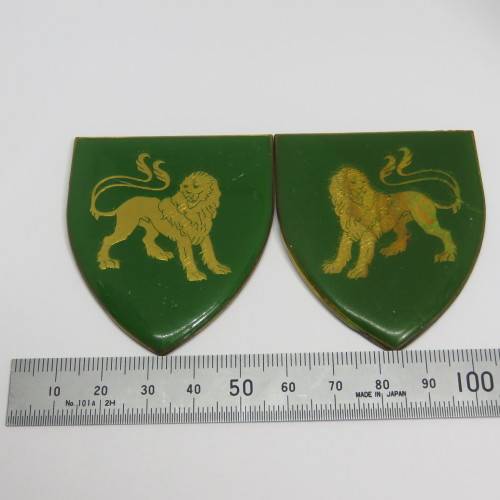Pair of SADF Hillcrest commando shoulder flashes - No pins - Scratched