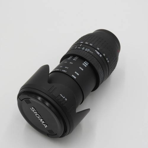 Sigma 28-300mm Aspherical IF DL Hyperzoom F1:3,5-6,3 lens with Minolta AF Mount
