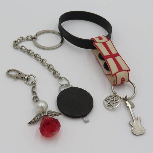 Lot of 3 keyring holders