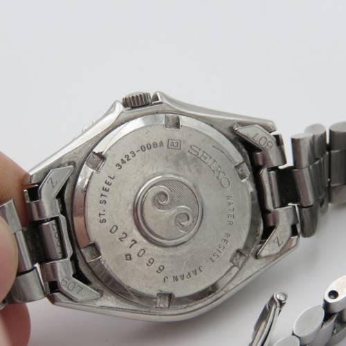 Vintage Seiko Quartz SQ Sports 100 ladies watch - 3423-008A - Working