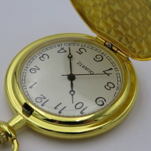 Full hunter quartz pocketwatch - Needs battery