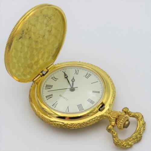Full hunter quartz pocketwatch with enamel bird design - Needs battery