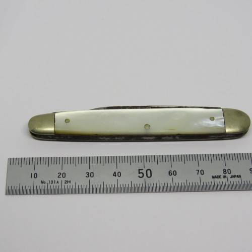 Vintage J. Fenton and Sons Sheffield 2 blade pocket knife with mother of pearl handle