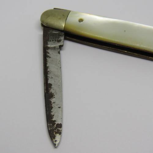 Vintage J. Fenton and Sons Sheffield 2 blade pocket knife with mother of pearl handle