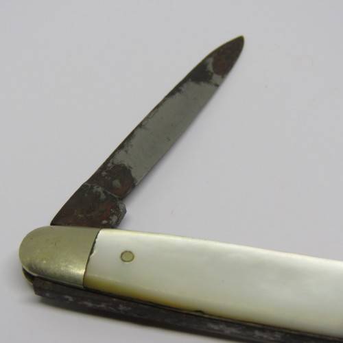 Vintage J. Fenton and Sons Sheffield 2 blade pocket knife with mother of pearl handle