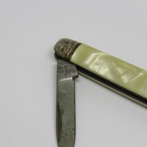 Vintage Richards mini keychain pocket knife