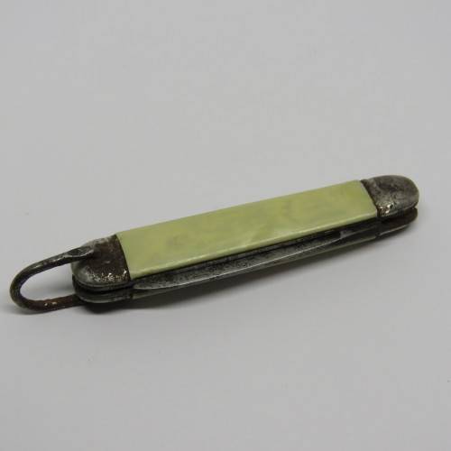Vintage Richards mini keychain pocket knife