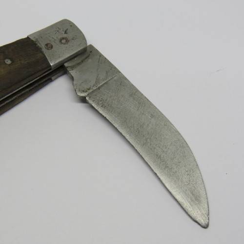 Vintage folding pocket knife with wooden handle - Blade lock loose