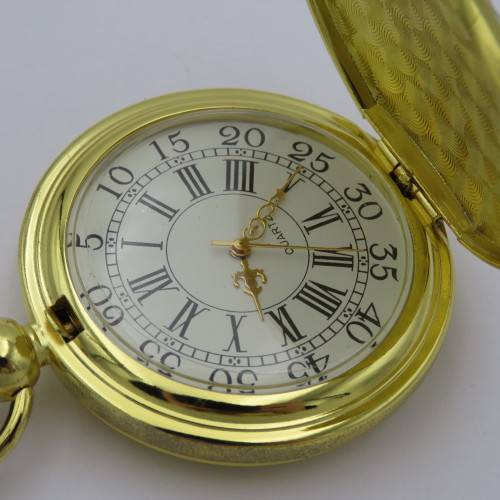 Full hunter quartz pocketwatch - Needs battery