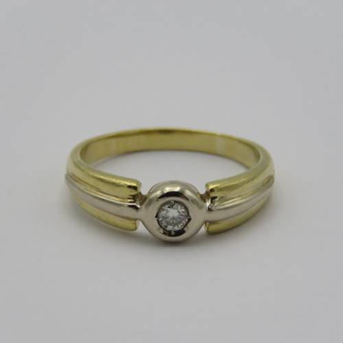 18kt White and yellow gold diamond ring - appr. 0,15ct - Weighs 5,6 g - Size S
