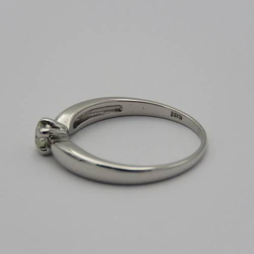 9kt White gold diamond ring - appr. 0,24ct - Weighs 2,8 g - Size O 1/2