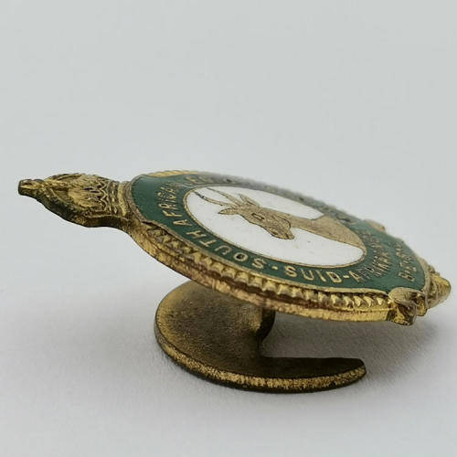 B.E.S.L South African Legion button badge - #8/679