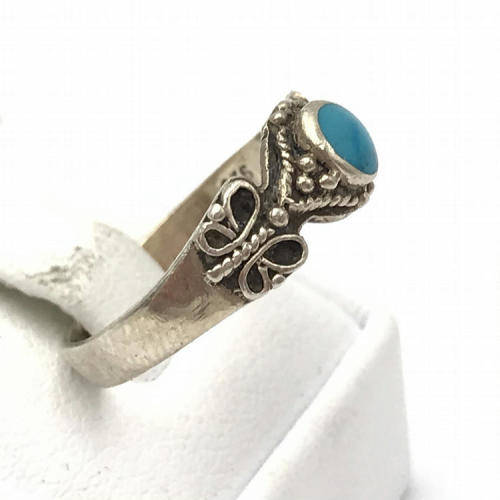 Vintage Sterling Silver ring with turquoise - weighs 2,0g - size K/5
