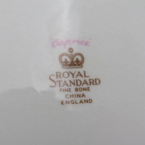 Royal Standard tea set - 4 trios, cake plate, sugar bowl, milk jug - 15 Pieces