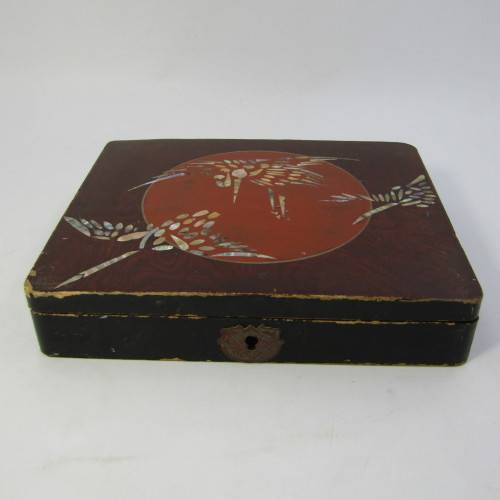 Vintage Japanese jewellery box with mother of pearl inlays