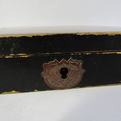 Vintage Japanese jewellery box with mother of pearl inlays