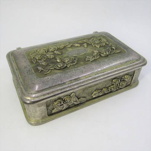 Vintage metal rose pattern jewellery box